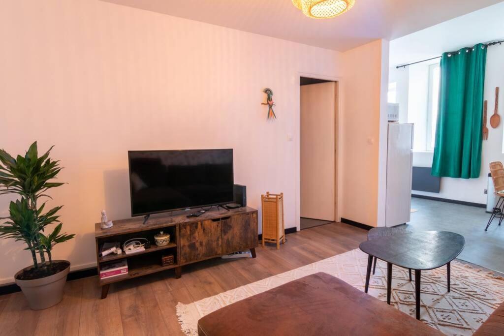 *Appartement Au Bout Du Monde Thouars* Eksteriør bilde